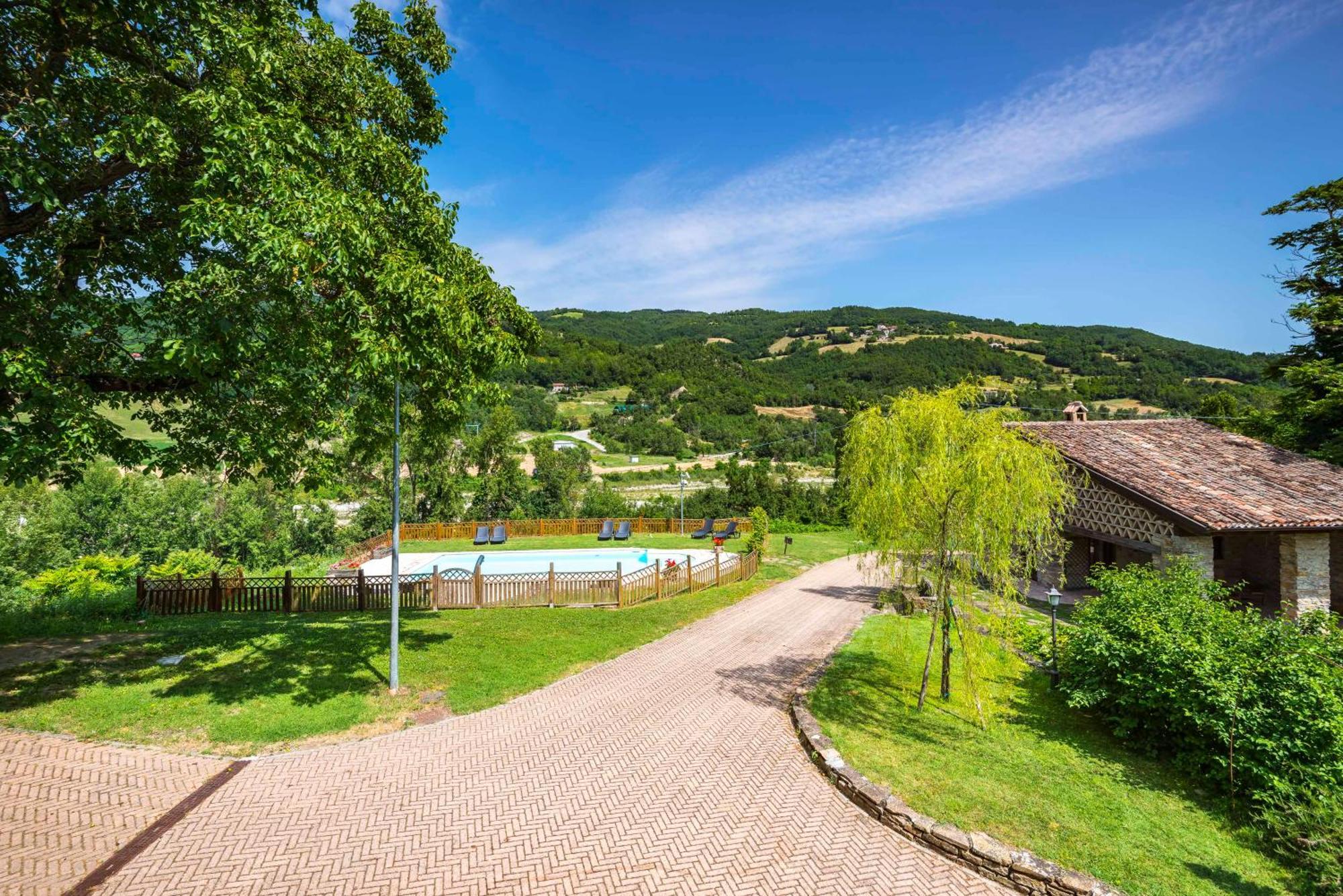 Agriturismo Il Salice Tizzano Val Parma Exterior photo